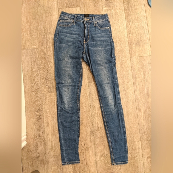 Just Black, Light Wash, High Waisted Jeans, Size 24 - Picture 2 of 4